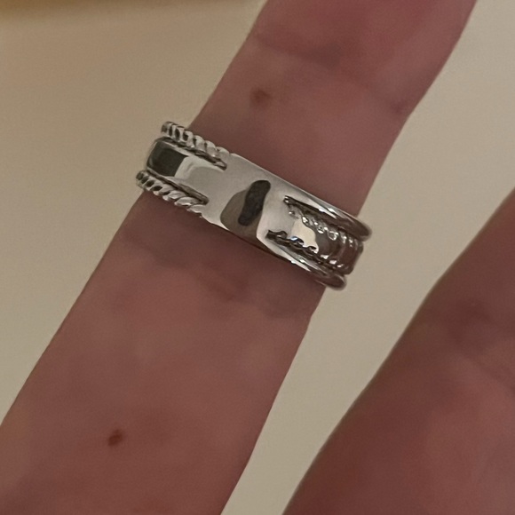 Twisted Cable Ring Size 7 - Picture 5 of 5